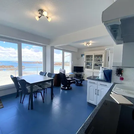 1 Vue Exceptionnelle Sur Mer, De La Greve Blanche - Ref 793 Apartment